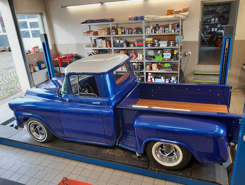 Chevrolet APACHE